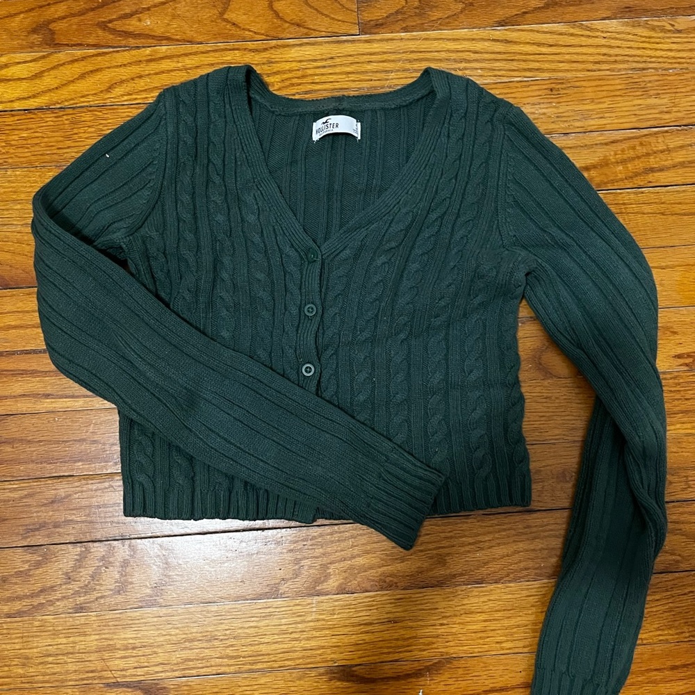 Hollister sweater